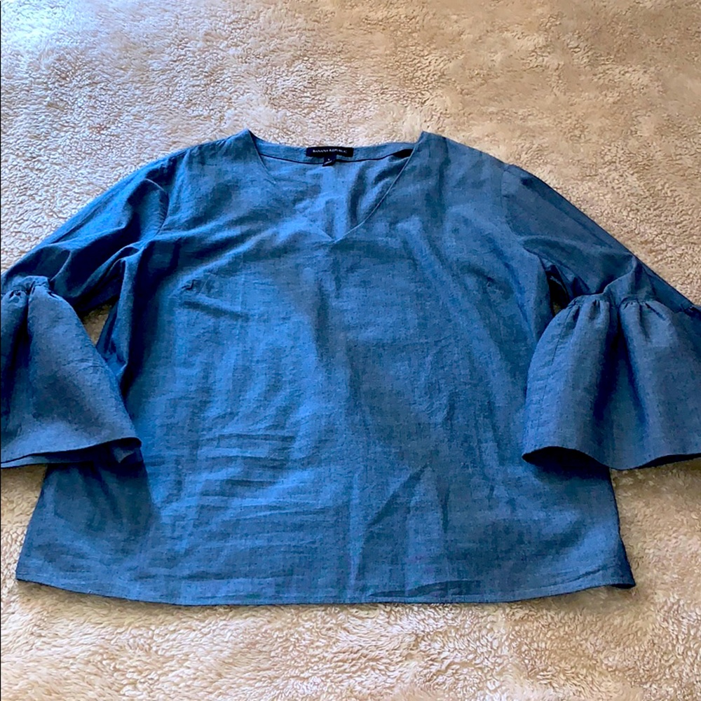 Banana Republic Chambray W/Ruffle Sleeves Top Lg